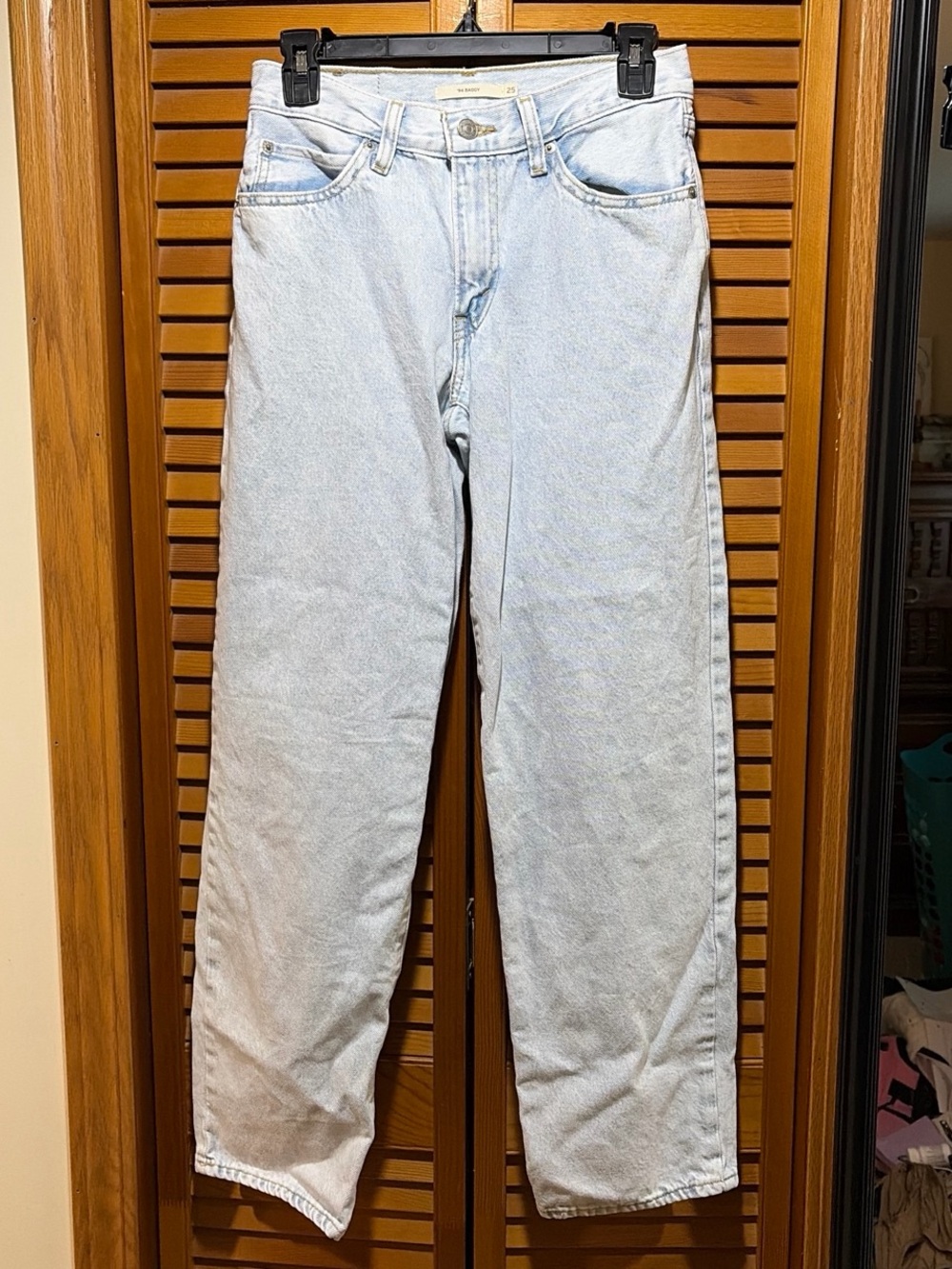 Levi’s 94 Baggy Jeans size 25 x 31 light wash